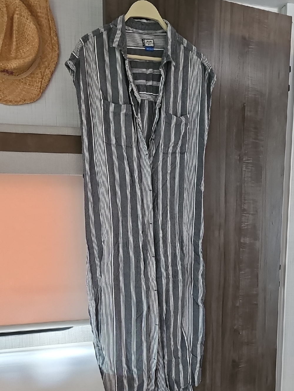 Kavu Striped Outdoor Wear Label Tee - Black & White with Blue Tag
